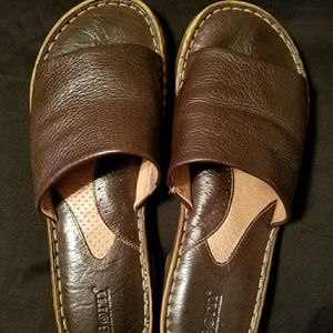 Sz 11 Born sandals
